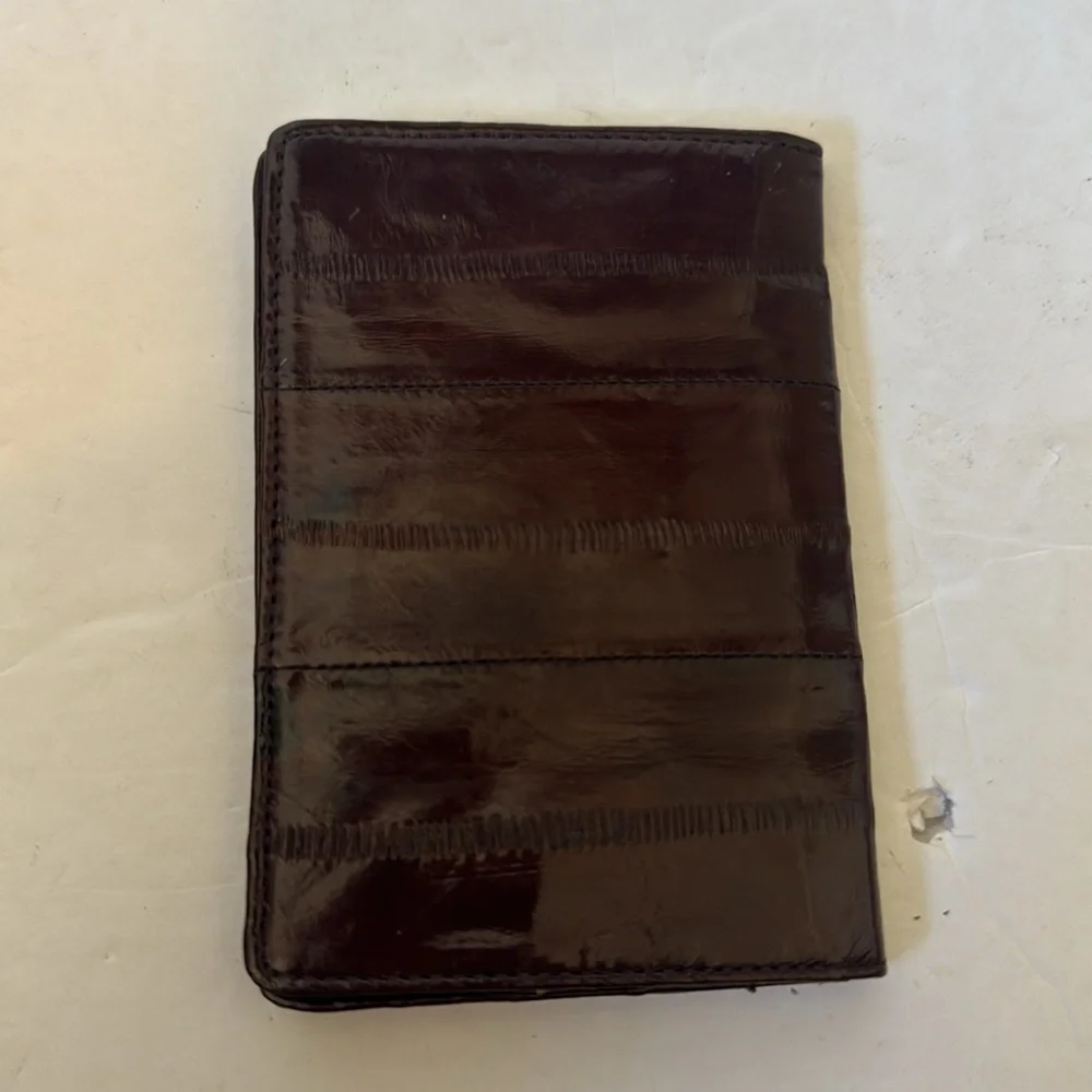 Eel skin made in Korea wallet